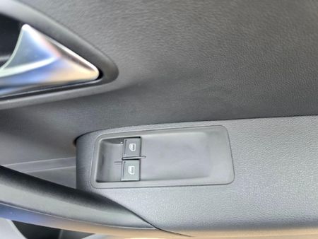 2025-Volkswagen-Polo-Vivo-14-Life_15