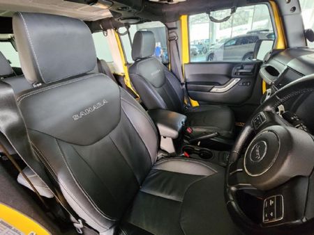 2016-Jeep-Wrangler-Unlimited-Sahara-36-V6-Auto_18