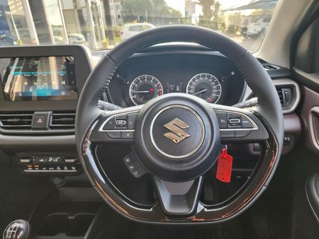 2026-Suzuki-Fronx-15-GL_9