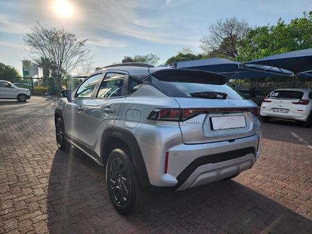2026-Suzuki-Fronx-15-GL_4