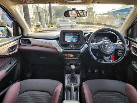 2026-Suzuki-Fronx-15-GL_8