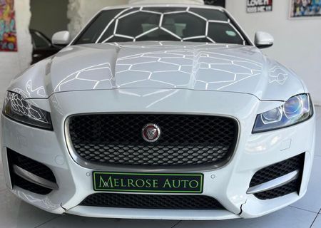 2018-Jaguar-XF-20-R-Sport_0