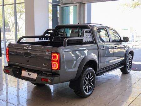 2025-JAC-T8-20-CTI-Super-Lux-Double-Cab_9