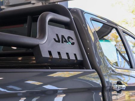 2025-JAC-T8-20-CTI-Super-Lux-Double-Cab_12