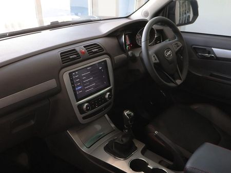 2025-JAC-T8-20-CTI-Super-Lux-Double-Cab_17