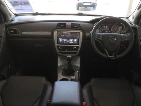 2025-JAC-T8-20-CTI-Super-Lux-Double-Cab_18