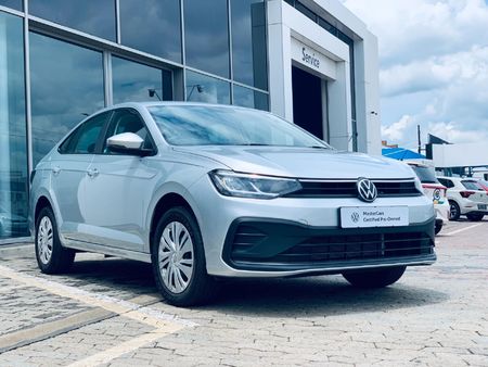 2024-Volkswagen-Polo-16-Classic-Auto_0