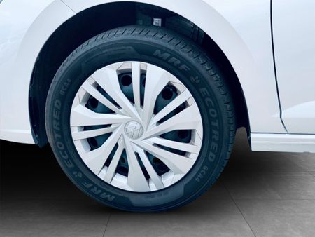 2024-Volkswagen-Polo-16-Classic-Auto_15