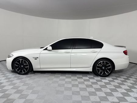 2013-BMW-5-Series-520d-Auto-M-Sport_19