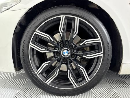 2013-BMW-5-Series-520d-Auto-M-Sport_3