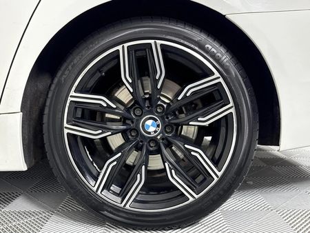 2013-BMW-5-Series-520d-Auto-M-Sport_5