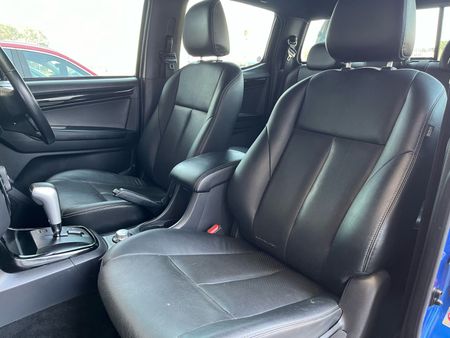 2021-Isuzu-D-Max-300-LX-4x4-Auto-Double-Cab_11