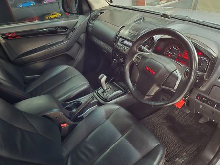 2020-Isuzu-D-Max-250-HO-X-Rider-Auto-Double-Cab_8