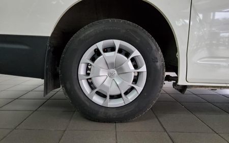 2025-Toyota-Quantum-28-LWB-Panel-Van_14