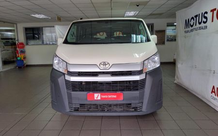 2025-Toyota-Quantum-28-LWB-Panel-Van_1