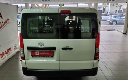 2025-Toyota-Quantum-28-LWB-Panel-Van_5