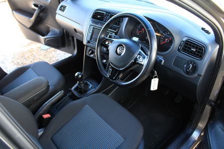 2020-Volkswagen-Polo-Vivo-14-Comfortline-5-dr-SOUND-EDITION_11