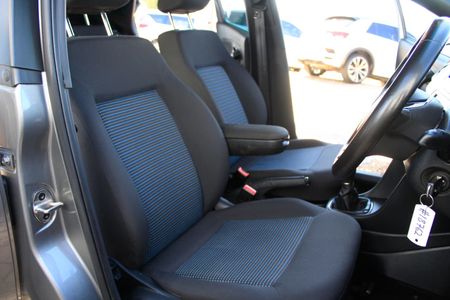 2020-Volkswagen-Polo-Vivo-14-Comfortline-5-dr-SOUND-EDITION_19