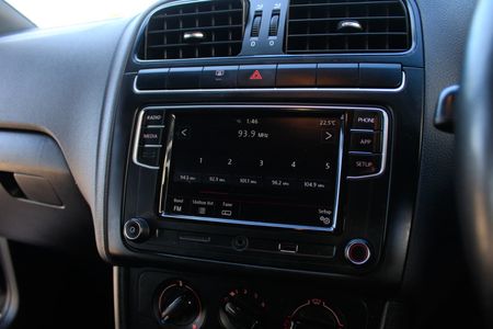 2020-Volkswagen-Polo-Vivo-14-Comfortline-5-dr-SOUND-EDITION_20