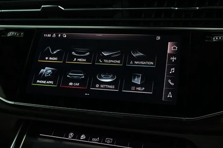 2019-Audi-Q8-55-TFSI-quattro-Auto_20