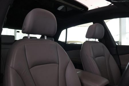 2019-Audi-Q8-55-TFSI-quattro-Auto_26