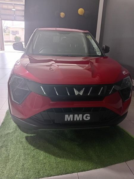 2025-Mahindra-XUV-3XO-12T-MX2_4