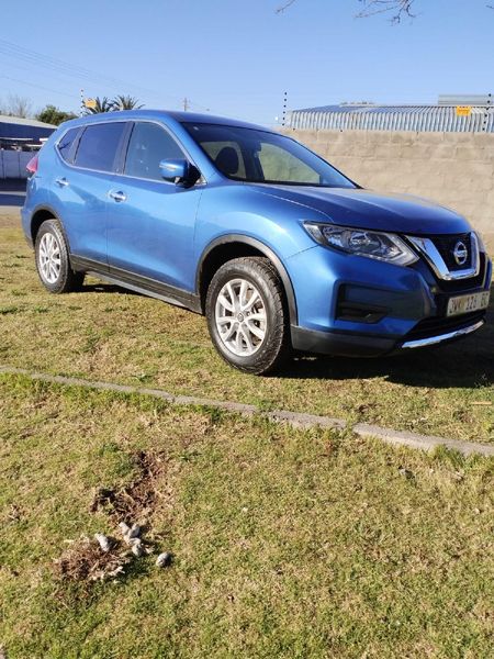 2021-Nissan-X-Trail-20-Visia_3