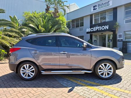 2011-Hyundai-ix35-20-GLS-Executive_9