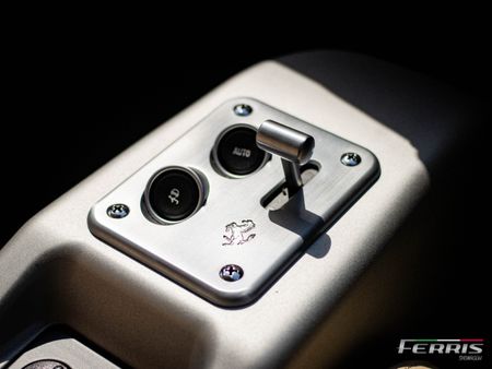 2000-Ferrari-360-Modena_1