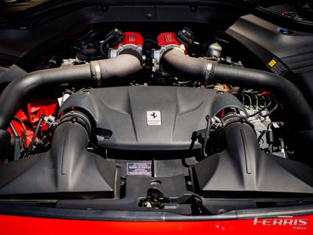 2015-Ferrari-California-T-NA_20
