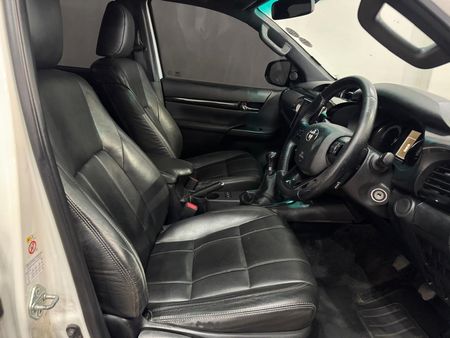 2019-Toyota-Hilux-28-GD-6-Raised-Body-Raider-Double-Cab_9