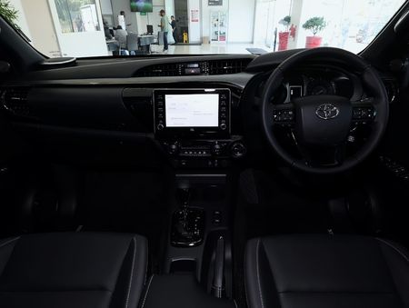 2025-Toyota-Hilux-28-GD-6-Raised-Body-Legend-RS-4x4-Auto-Double-Cab_13