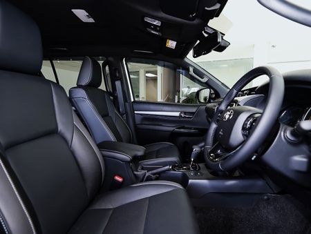 2025-Toyota-Hilux-28-GD-6-Raised-Body-Legend-RS-4x4-Auto-Double-Cab_20