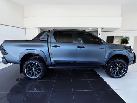 2025-Toyota-Hilux-28-GD-6-Raised-Body-Legend-RS-4x4-Auto-Double-Cab_2