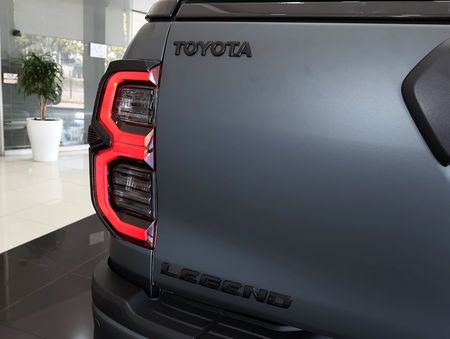 2025-Toyota-Hilux-28-GD-6-Raised-Body-Legend-RS-4x4-Auto-Double-Cab_8