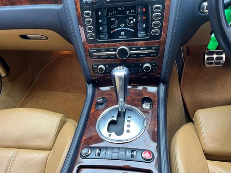 2007-Bentley-Continental-GT_12