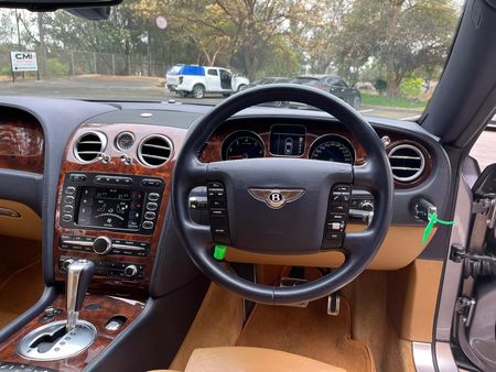2007-Bentley-Continental-GT_15