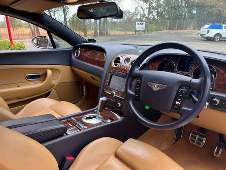 2007-Bentley-Continental-GT_16