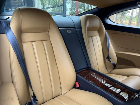 2007-Bentley-Continental-GT_17