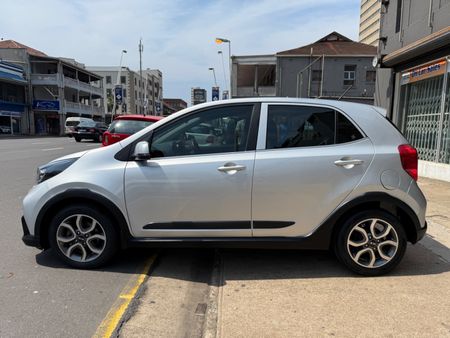 2022-Kia-Picanto-12-X-Line-Auto_16
