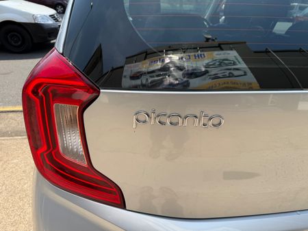 2022-Kia-Picanto-12-X-Line-Auto_2