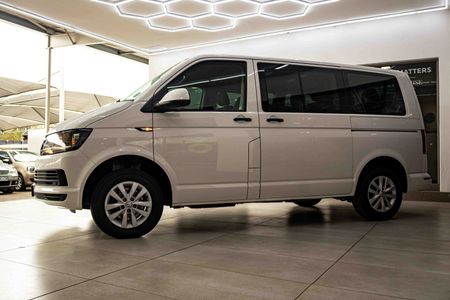 2018-Volkswagen-Kombi-20-TDI-Auto-103kW-Trendline_4