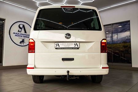 2018-Volkswagen-Kombi-20-TDI-Auto-103kW-Trendline_6