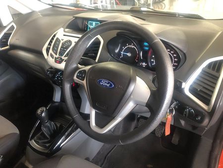 2013-Ford-EcoSport-10-EcoBoost-Trend_6