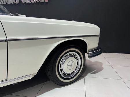 1971-Mercedes-Benz-S-Class-280-S_16