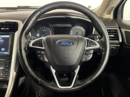 2015-Ford-Fusion-15-EcoBoost-Trend-Auto_11
