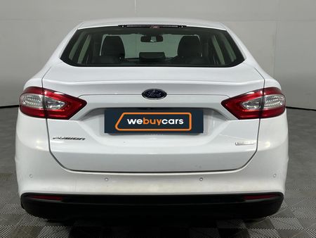 2015-Ford-Fusion-15-EcoBoost-Trend-Auto_16