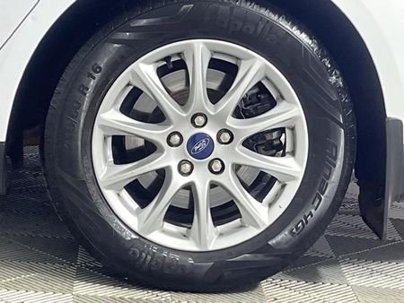 2015-Ford-Fusion-15-EcoBoost-Trend-Auto_6