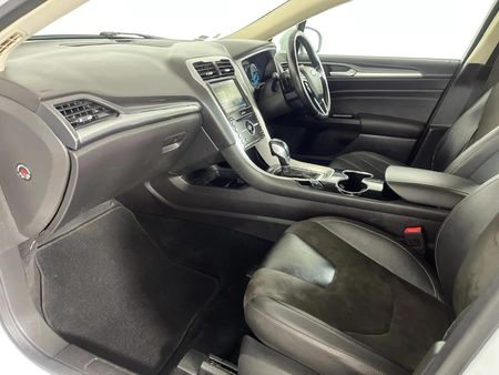 2015-Ford-Fusion-15-EcoBoost-Trend-Auto_8