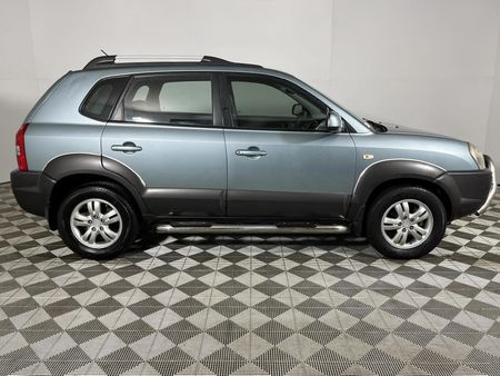 2006-Hyundai-Tucson-20-GLS_16